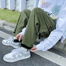 军绿色