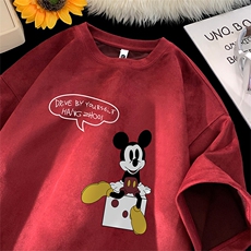 酒红色