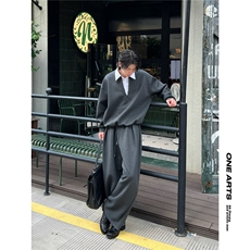 灰色