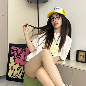 万针全刺绣工艺抖音得物高品质260克重磅纯棉双纱美式高街短袖T恤图片