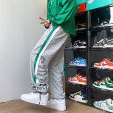 灰色