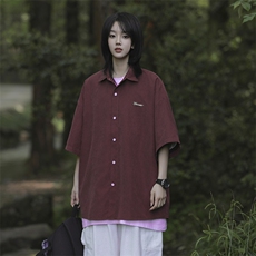 红色