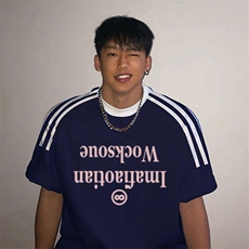 藏青色