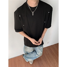 黑色