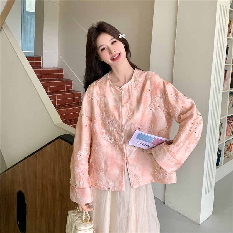 新品~~重工粉色钉珠风短外套W673P195K318,女装短外套,2C209