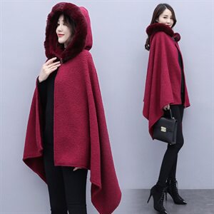 芷墨服饰冬装新款时尚加毛加厚针织斗篷外套女图片