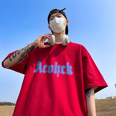 酒红色