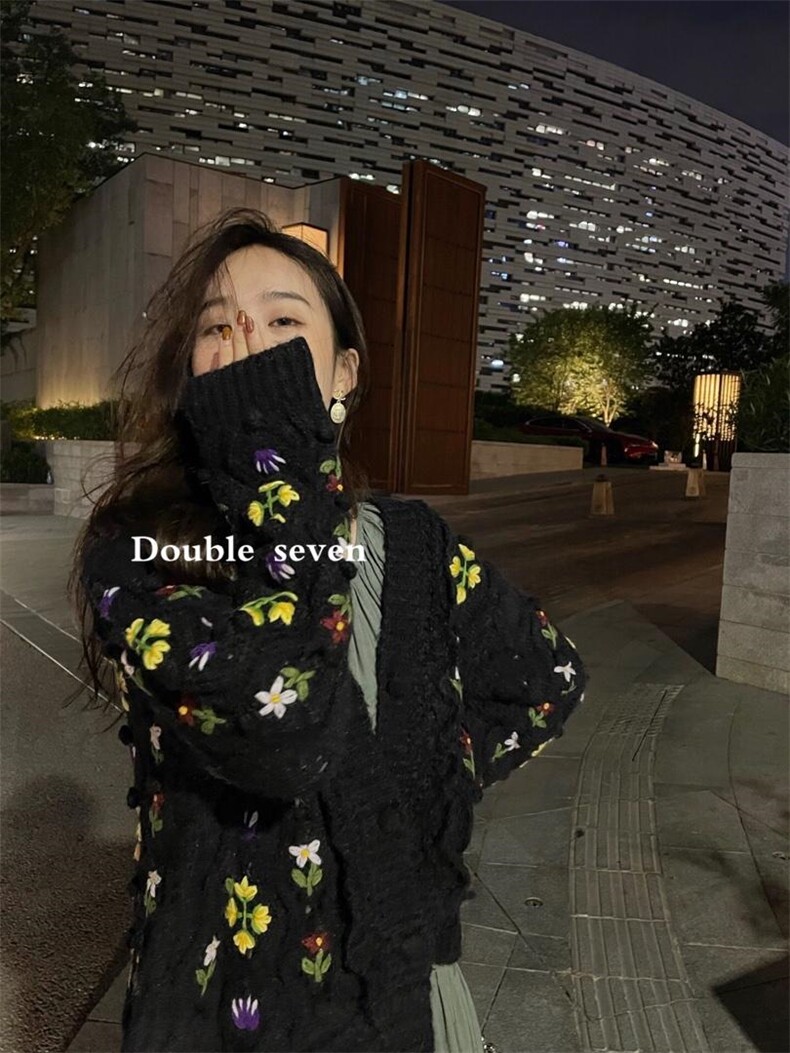 小花手工毛衣，女装针织衫/毛衣，Double Seven