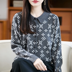 2025年秋季新款包扣POLO领针织开衫舒适休闲通勤百搭，女装针织衫/毛衣，暖娇绒包芯纱店