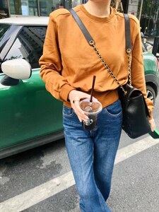 秋款卫衣糖果色。图片