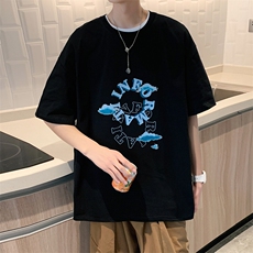 黑色