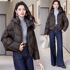 短款连帽羽绒服女2025年冬季新款小个子百搭面包服白鸭绒外套，女装羽绒服，阿舍尔精品