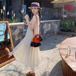 法式设计感蕾丝拼接吊带连衣裙女2025夏季新款高级感超仙无袖裙子图片