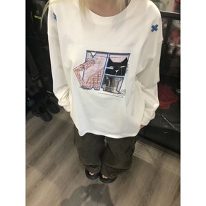 高街刺绣贴布白色长袖t恤女夏季2025慵懒风小众宽松上衣 W1093图片