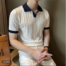 白色