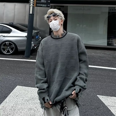 灰绿色