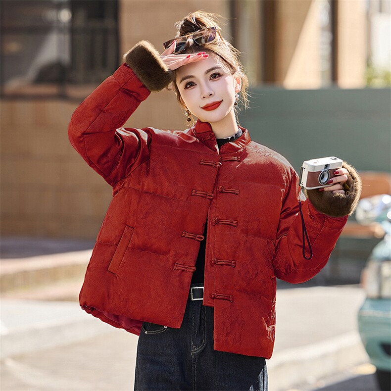 新中式风羽绒服女2025冬季新款小个子超好看洋气短款黄色厚外套,女装羽绒服,艾仟回(原伊仟回)