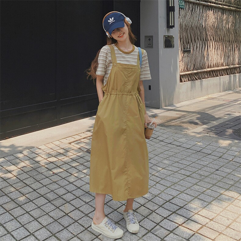 卡其色背带裙条纹T恤两件套女2023夏新款韩版小个子炸街时尚套装,女装套装/套裙,2C037