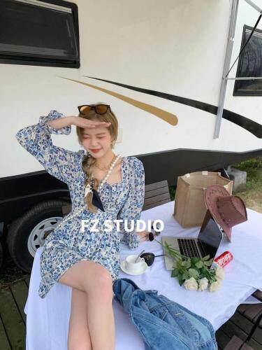 【春季新款】自制蓝色短款碎花裙，女装，F/TU