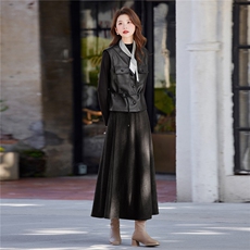 2026年春季女时尚气质优雅时髦皮马甲针织打底衫简约半身裙三件套，女装套装/套裙，艾贝斯