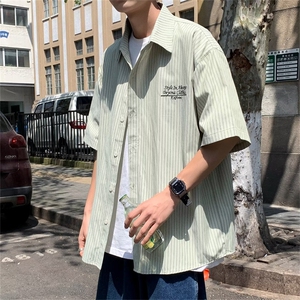 新款条纹半袖衬衫男士夏季新款港风短袖衬衣宽松潮牌外套A04-P30图片