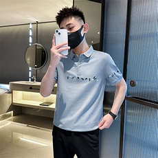 蓝色