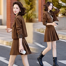 撞色拼接豹纹套装裙女2025秋新款洋气小个子减龄百褶裙两件套，女装套装/套裙，冬木谷雨