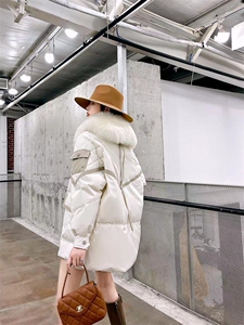 2021冬季新品羽绒服图片