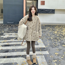 配围巾帽驼色仿皮毛一体羊羔毛外套女冬季2025新款小个子短款加厚，女装皮草，2C159