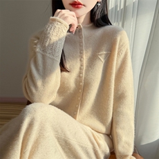 2026年秋季时尚百搭通勤简约休闲加厚镂空三角标，女装针织衫/毛衣，大美人包芯纱店