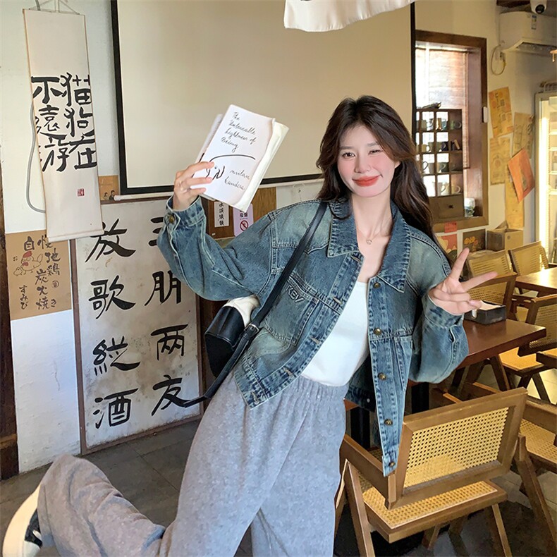 复古港风重工水洗短款牛仔外套女2024秋季新款时尚百搭设计感上衣,女装牛仔外套,纯色衣恋