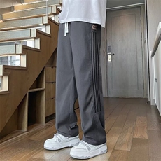 灰色
