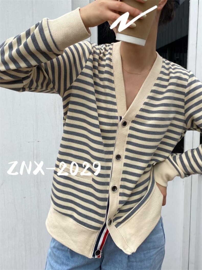 【现货】秋季新款条纹开衫，其它，BLM