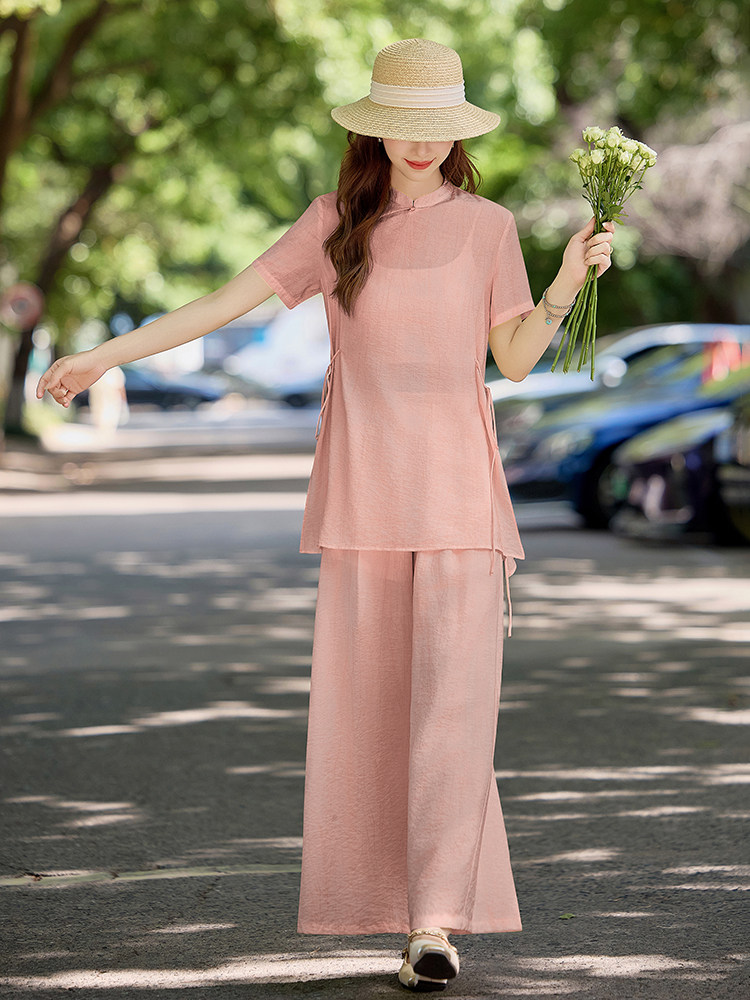 洋气粉色新中式套装女2026夏季薄款立领盘扣上衣显瘦阔腿裤两件套,女装套装/套裙,水衣源