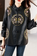 民族风刺绣皮衣外套女春秋新款短款复古盘扣中年妈妈装黑色皮夹克，女装皮衣，魅衣本色