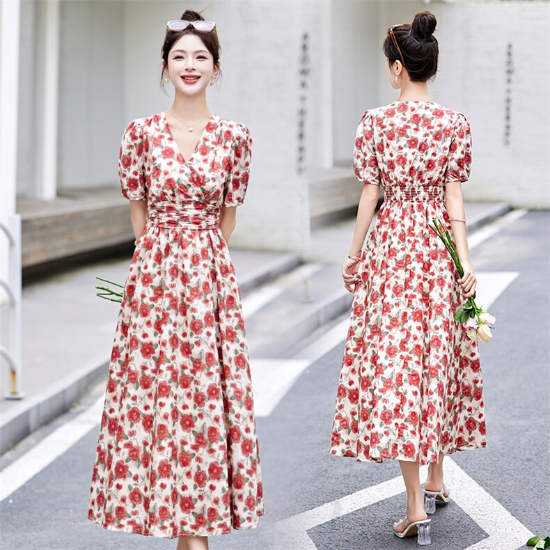 夏季碎花甜美连衣裙女装高级感时尚优雅显瘦超好看度假少女裙子夏,女装连衣裙,灵力轩
