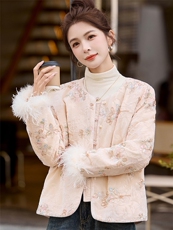 2025年冬季新中式90白鸭绒真狐狸毛时尚高端订珠短款羽绒服，女装羽绒服，心心服饰