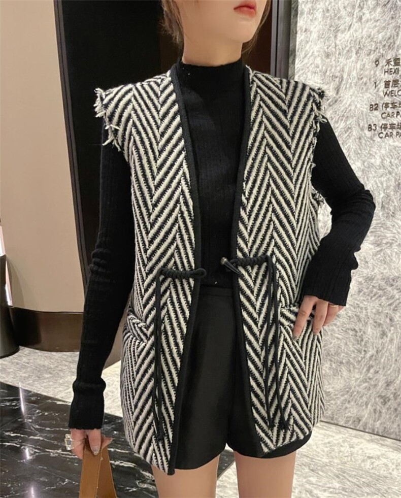 2022秋装马甲小香风蝴蝶扣百搭补单款，女装马甲，泰靡(1F)