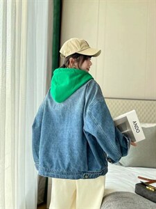 牛仔拼针织帽外套图片