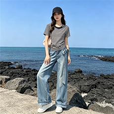 慵懒风时尚休闲套装女夏季新款圆领条纹短袖上衣烫钻牛仔裤两件套，女装套装/套裙，江南