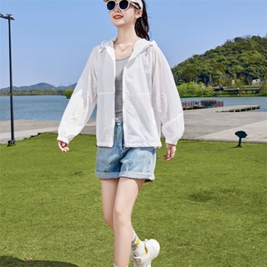 白色短款防晒衣女2025夏季新款海边旅游百搭薄款透气防晒服外套图片