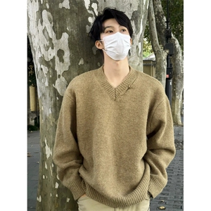 M222-特P60 灰色设计感松弛感V领针织衫宽松毛衣图片