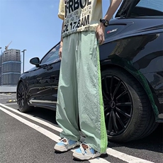 浅蓝色