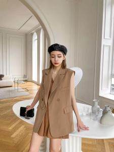 新品饰品搭配西装马甲，女装西装，G7V7