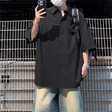 黑色