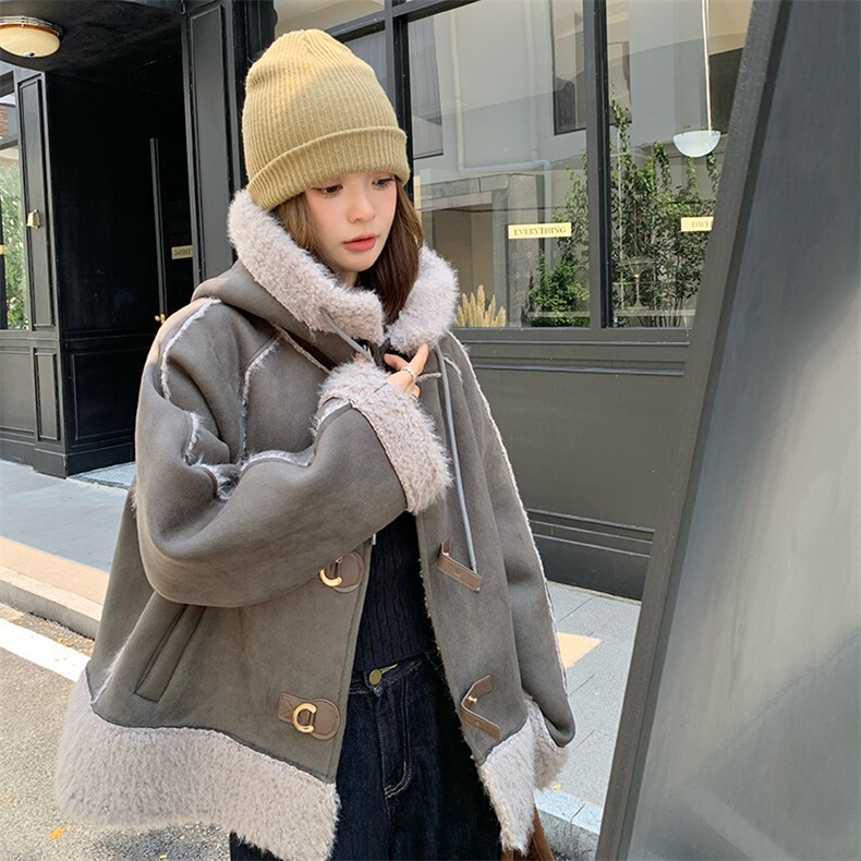 连帽羊毛羔机车风皮毛一体毛绒外套8809-P205-K298,女装毛呢外套,2B190