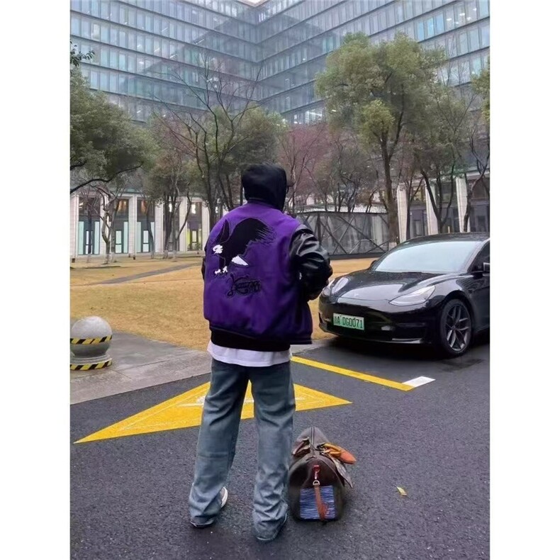 美式街头老鹰印花撞色夹克男春秋新款复古潮嘻哈棒球服外套图片