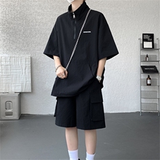 黑色