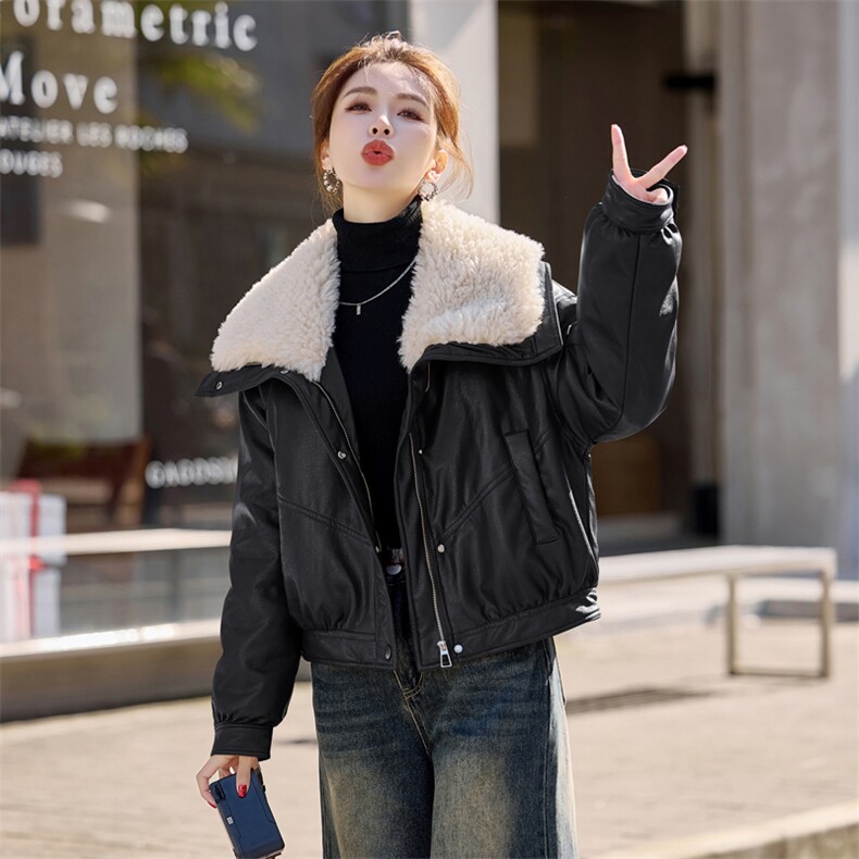 短款羽绒服女2025冬新款小个子高端欧货洋气仿羊羔毛大翻领PU皮外套,女装羽绒服,意芙
