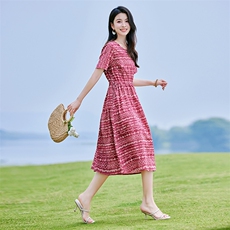 棉麻连衣裙夏装2025新款高级感大码女装气质法式小众设计碎花裙子，女装连衣裙，铭街依杨